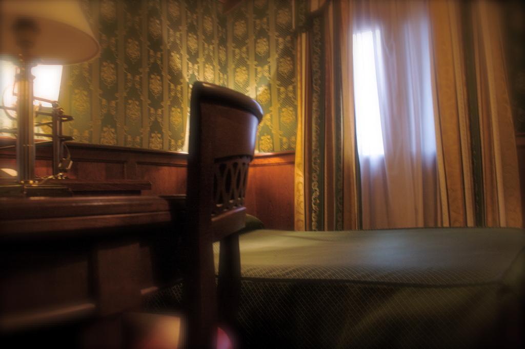 Small Double Room,70993835:JPEG